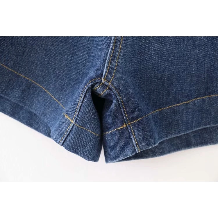

Plus size korean plain denim shorts with pockets