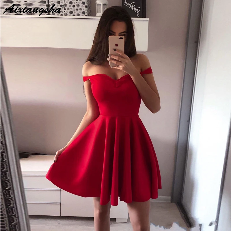 Простое Дешевое платье для встречи выпускников а силуэт вечернее с открытыми