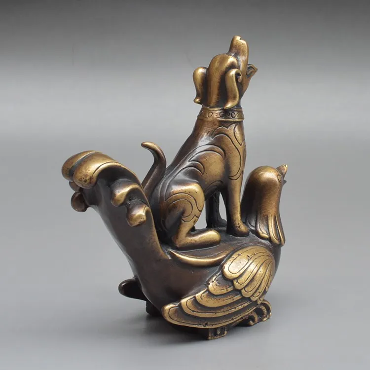 

Collection Chinese Pure Brass Carved Lifelike Zodiac Animal Chicken And Dog Flying On Sky Exquisite Home Decoration Statues
