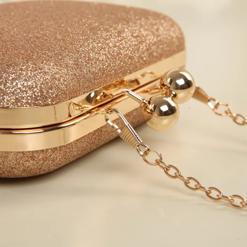 Женская вечерняя маленькая сумочка на цепочке через плечо золотистый клатч