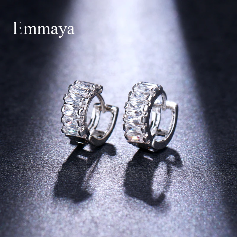 Женские серьги с белым цирконием Emmaya Серебристые для девушек подарочные