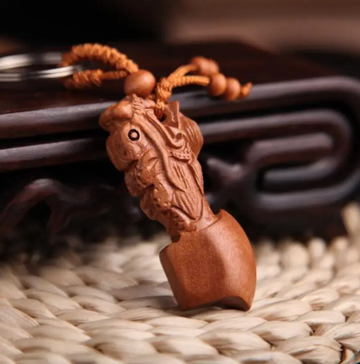 Китайский персиковый деревянный резной животный топор с головой дракона