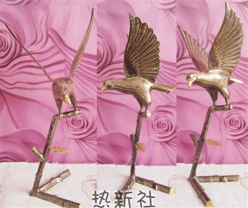 

Pakistan imported hand carved bronze Eagle Eagle gift decoration A great hawk spreads its wings