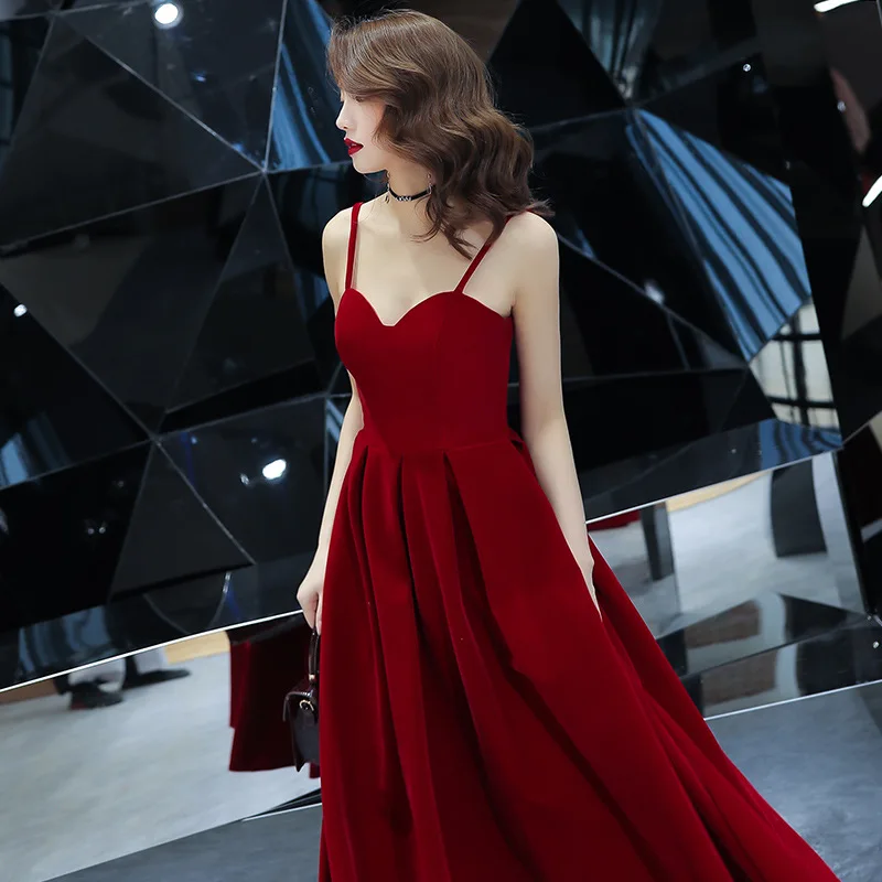 Женское вечернее платье на бретельках Beauty Emily красное без рукавов с открытой