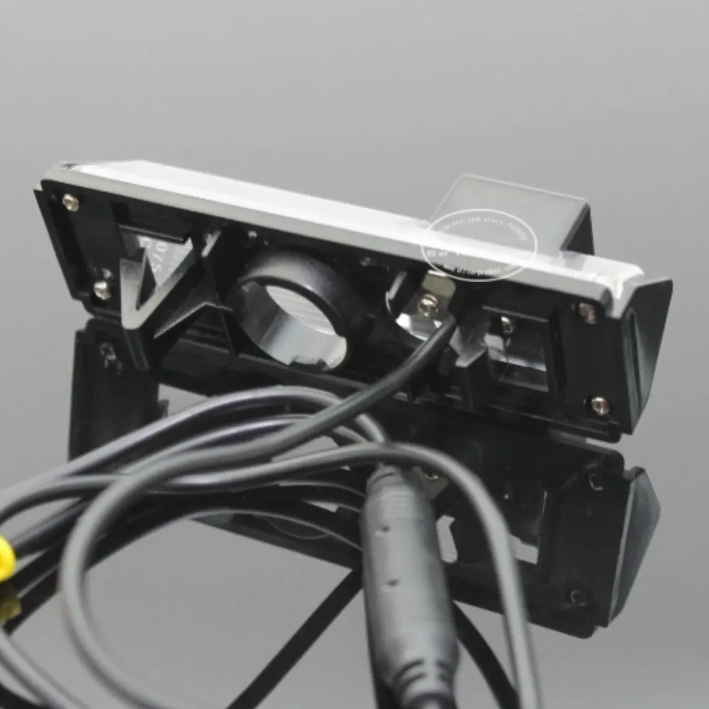 

Liislee Mitsubishi Nativa/Challenger- /RCA NTST PAL/ OEM