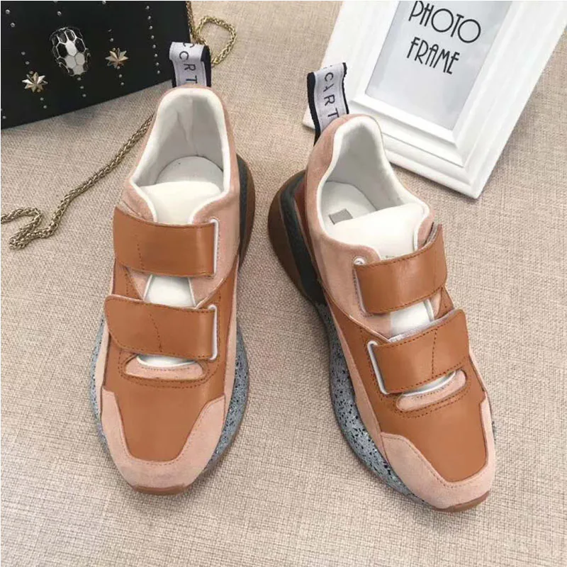 Buono Scarpe/женские кроссовки с радужной шнуровкой; фирменный дизайн; женская обувь на толстой подошве; спортивные кроссовки на танкетке из натуральной кожи - Цвет: khaki laces