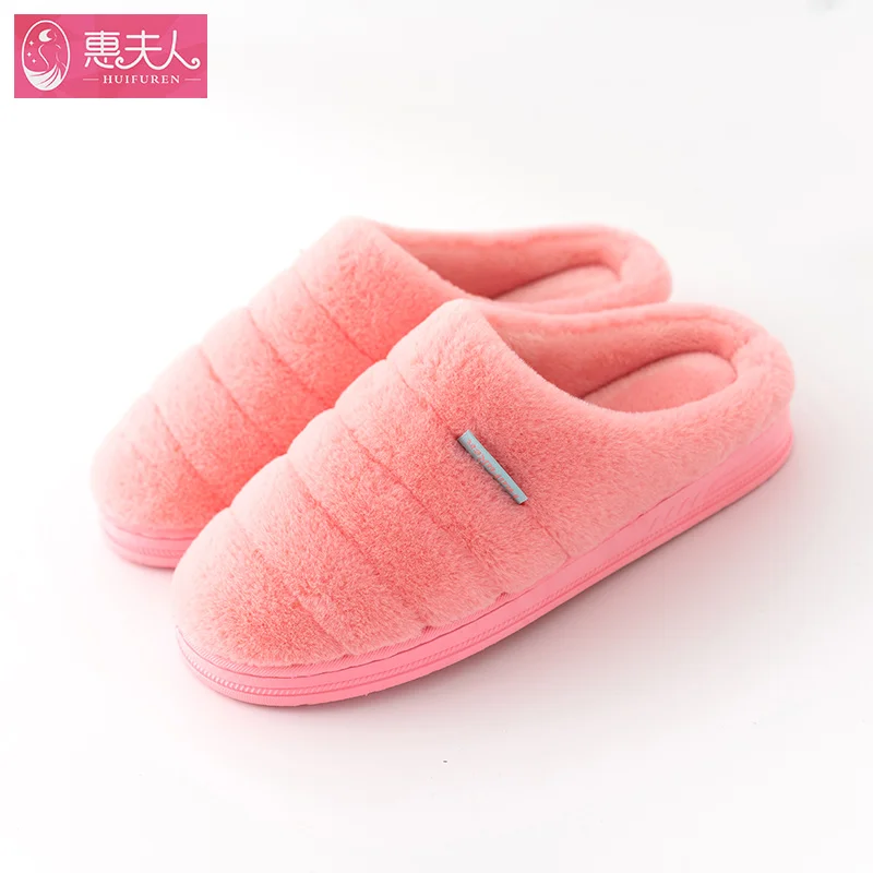 Pink slipper Женские домашние тапочки; теплая плюшевая мягкая зимняя обувь; женские и мужские домашние тапочки; Нескользящие тапочки размера плюс для влюбленных - Цвет: Pink slipper