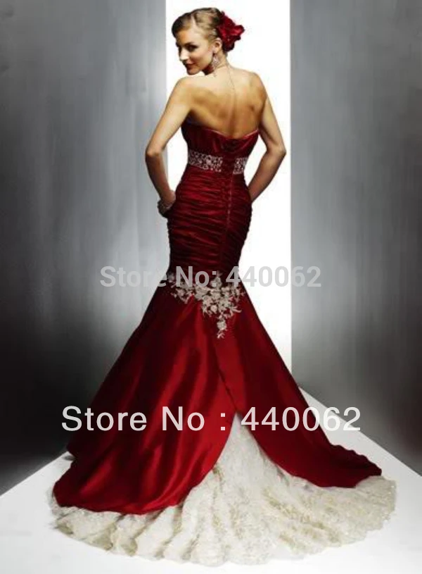 Свадебное платье Марии на заказ элегантное красное без бретелек из тафты