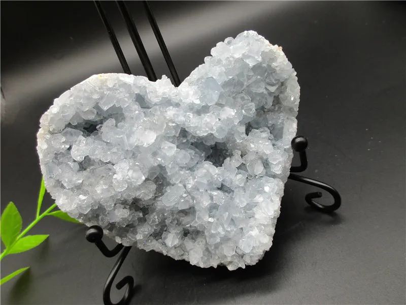 

Natural Blue Celestite Heart Mineral Healing Crystal Cluster Geode Irregular Gem Stone Home Decoration Specimen