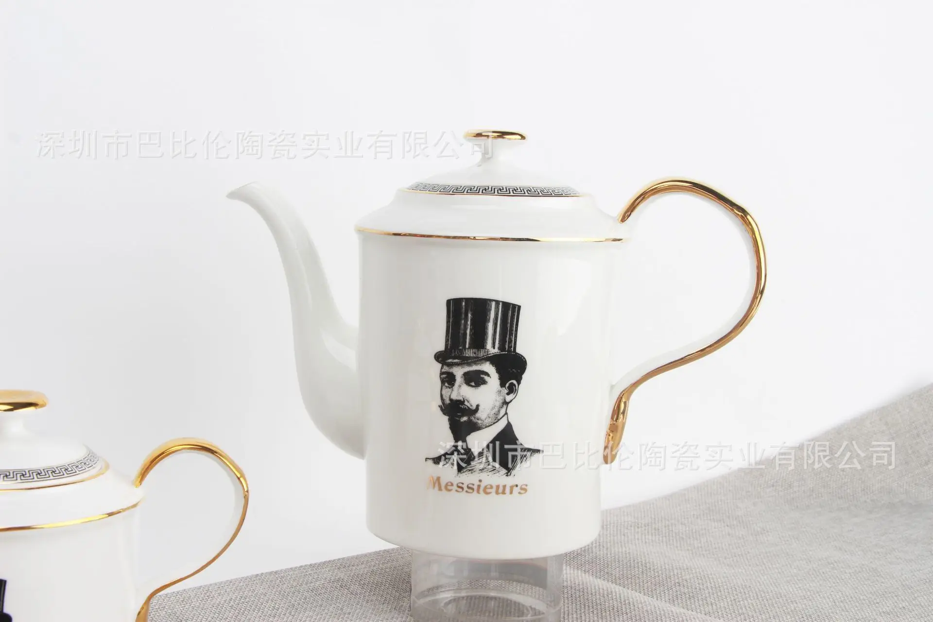 Beste Bone Porselein Keramiek Koffie Service Theepot Pak Kop En Schotel Gentleman Trace EEN Ontwerp In Goud Rand Afternoon Tea Shop