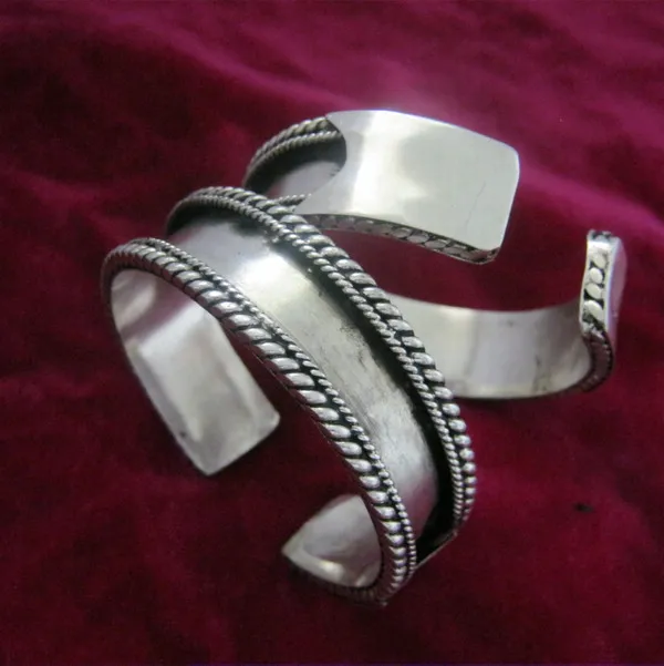 Браслеты Miao Xiang Dongzhai Miaoyin в этническом стиле, «сделай сам», старые браслеты с вышивкой, аксессуары, браслет с поддержкой, маленькая серия шелковых браслетов