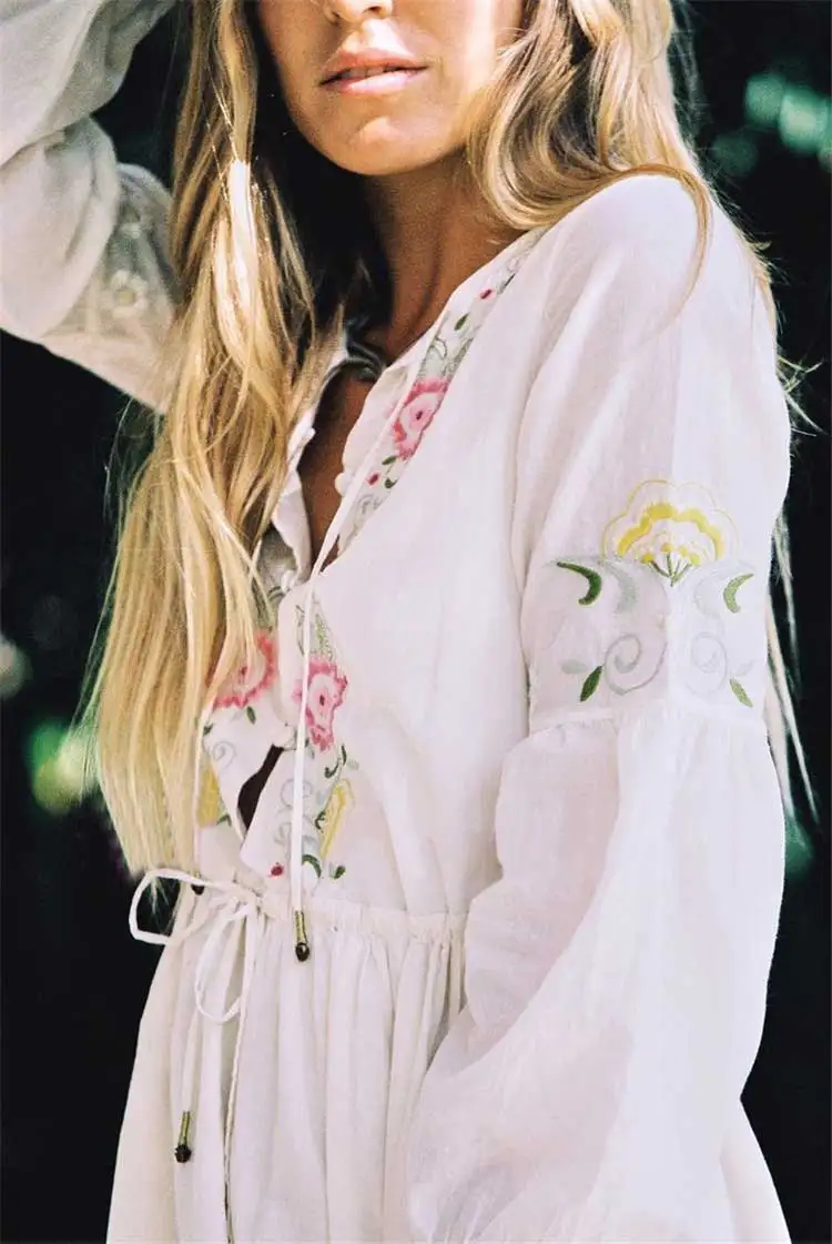 BOHO INSPIRED white dresses women floral embroidery long sleeve V-neck tassel cotton summer dress robe femme 2018 vestido | Женская