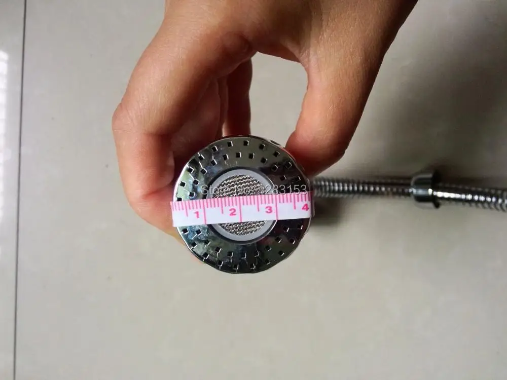 Горячая продажа 360 градусов свободное вращение поворотный chrome кухонный кран из