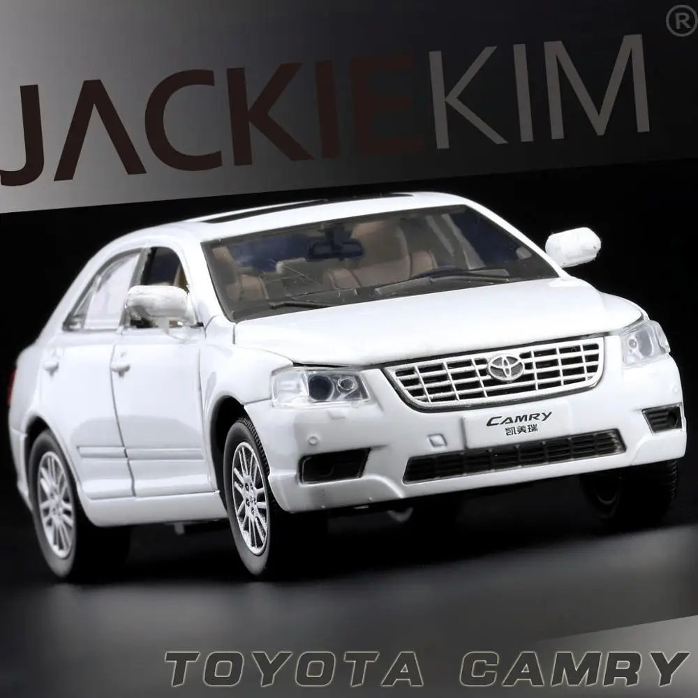 

Имитация автомобиля высокого качества, 1:32 Toyota Camry,4 открытые двери, модель автомобиля из металлического сплава, бесплатная доставка
