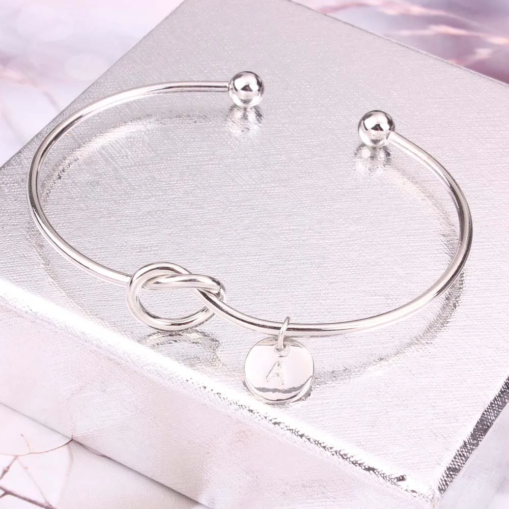 Простой 26 букв Шарм начальный жесткий Браслет-манжета браслеты галстук завязанный Открытие браслеты для женщин подруги любовь подарок