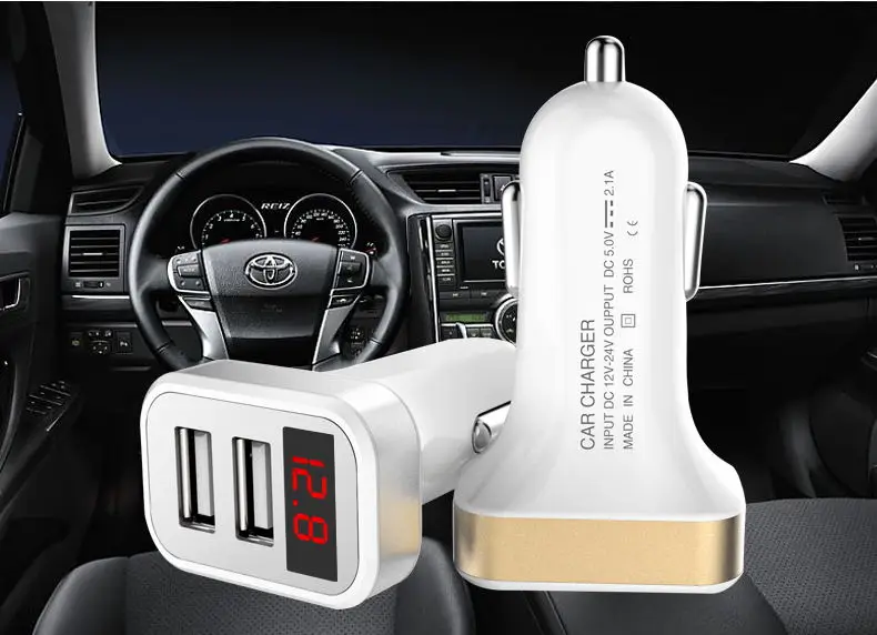 Автомобильное зарядное устройство с цифровым дисплеем два usb порта для iPhone iPad