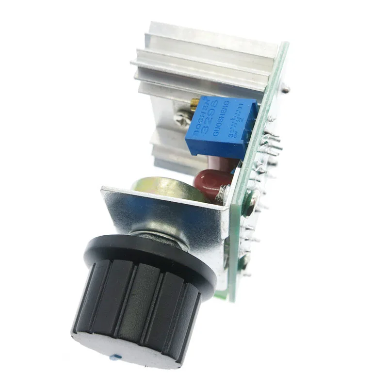 Стабилизатор напряжения регулятор на переменном токе 220 В 2000 Вт КТУ контроль