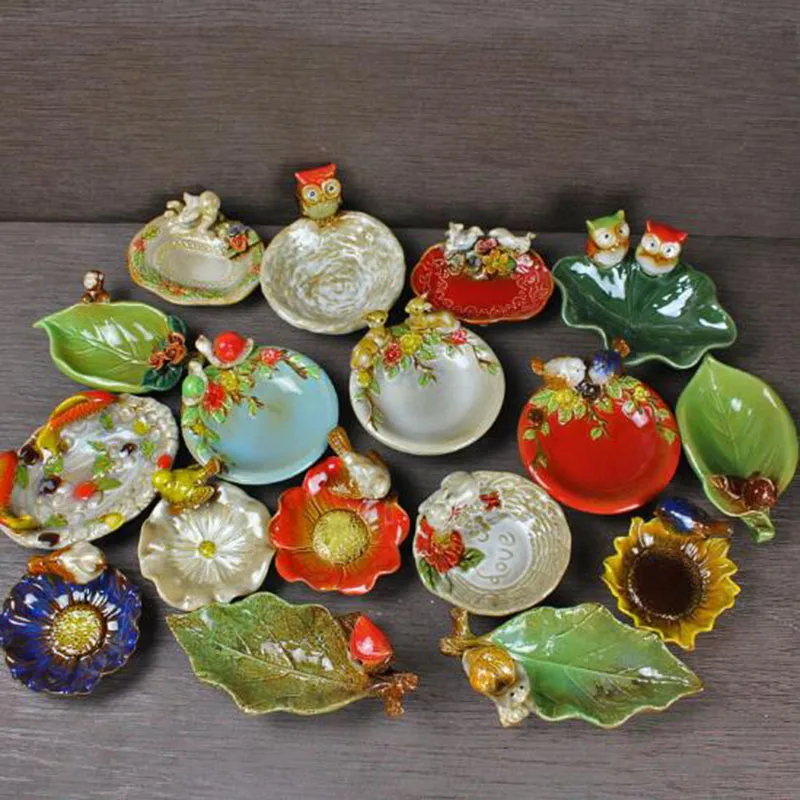 Ceramic Crafts Ashtray Home Decor Handmade Owl Bird Animal Ash Tray Lotus Leaf Shape Cigar Ashtray Soap Box Living Room Ornament