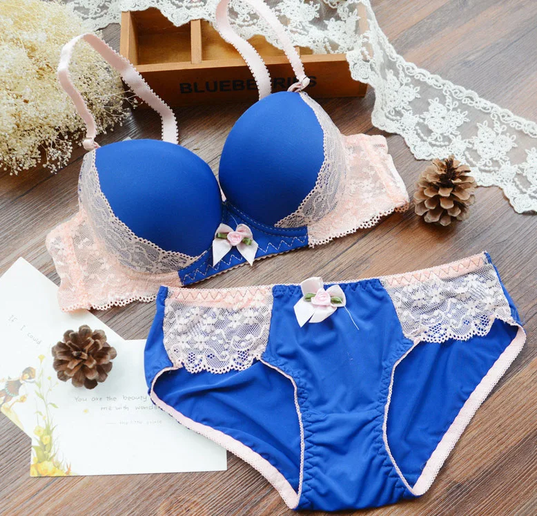 Комплект женского кружевного нижнего белья с чашками пуш ап|lingerie metallic|lingerie