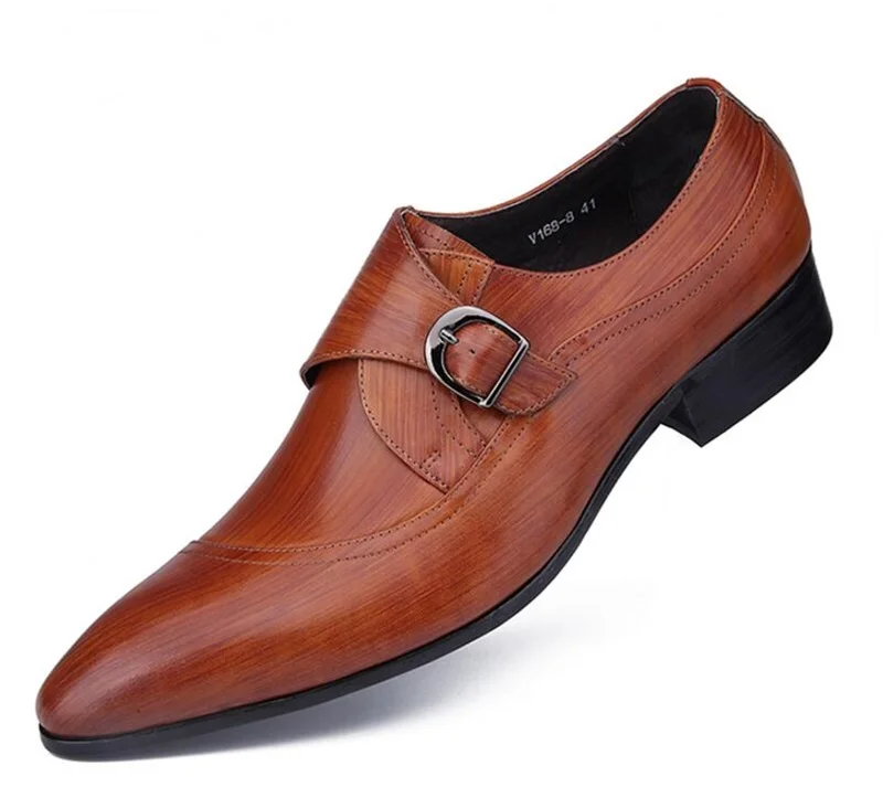 light brown OMDE/Новинка; модные кожаные туфли с острым носком; Мужские модельные лоферы с пряжкой; Роскошная дышащая мужская обувь без шнуровки для свадьбы и банкета - Цвет: light brown