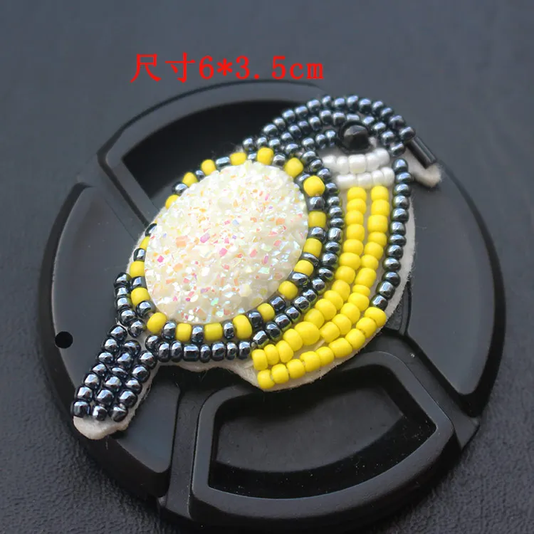 

1PCS Small Cute White Yellow Bird DIY Handmade Sewing on Beaded Patches for Clothes DIY Apparel Sewing Accessories LSHB478