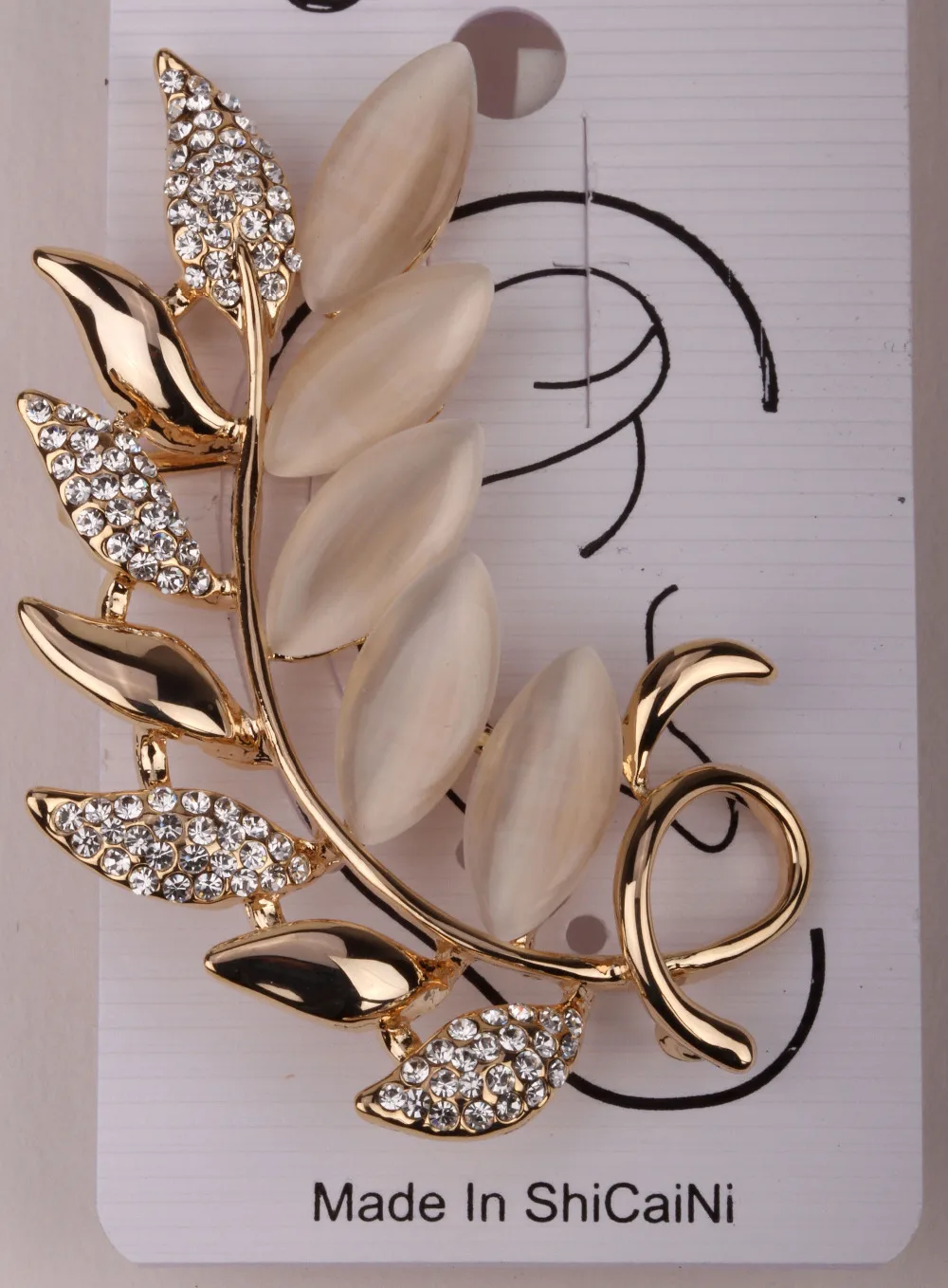 Женские серьги манжеты с клипсой в виде листьев и правого уха золотого