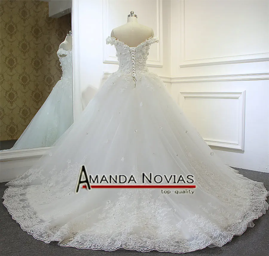 Amanda Novias Лодка шеи с коротким рукавом Свадебная Кружевная аппликация платье с длинным шлейфом