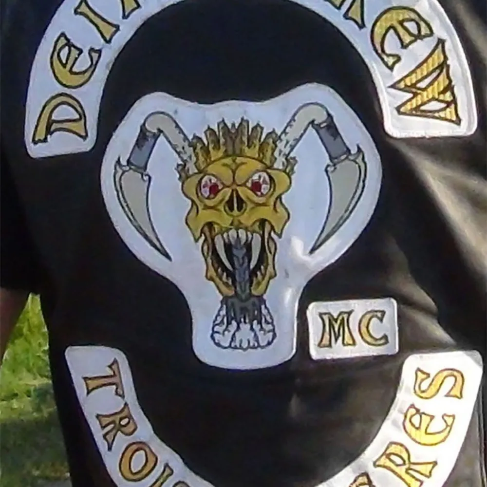 Вышивка MC DELMON'SCREEW Three RIVIEWES большая задняя нашивка для полноразмерной куртки