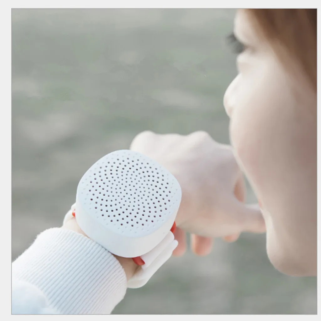 Беспроводная bluetooth-колонка портативные стерео спортивные музыкальные часы мини