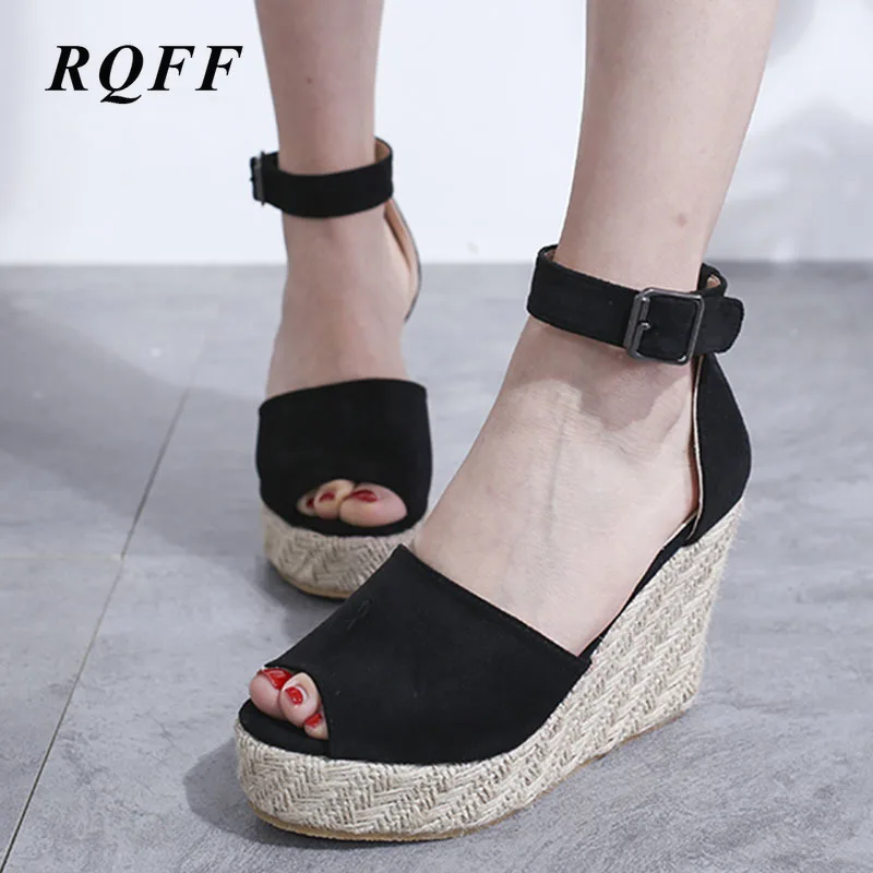 Женские босоножки на танкетке обувь с открытым носком Летние платформе коллекция 2019 года Повседневная