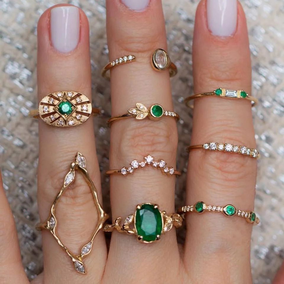 

8Seasons Vintage Gold Color Irregular Rings Set Green Crystal For Women Party Mix Design Circle Knuckle Joint Rings,9 PCs/set