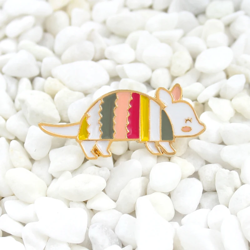 Маленькая эмалированная заколка armadillo розовая симпатичная мультяшная брошка в