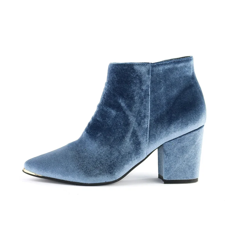 Черные женские ботильоны на высоком каблуке Фирменная зимняя теплая обувь