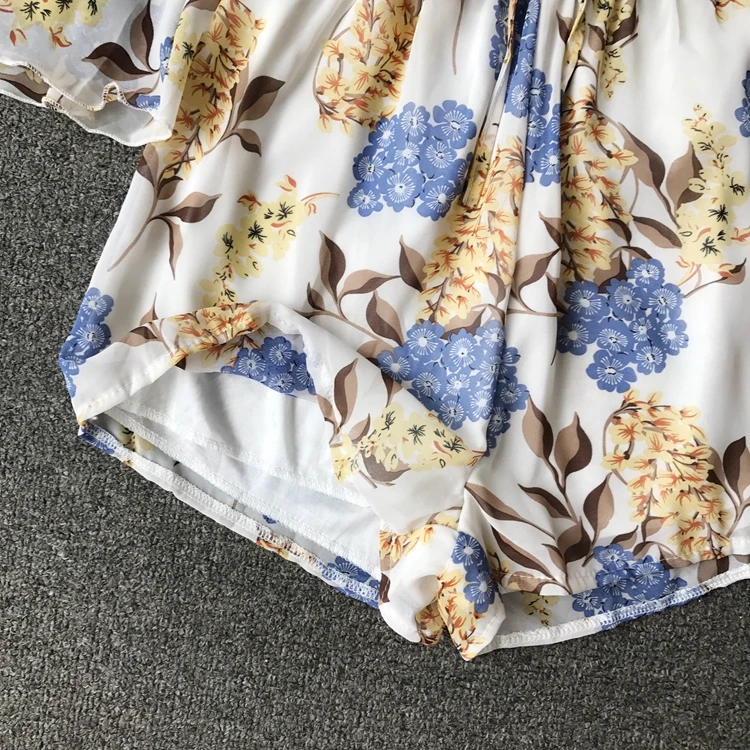 Цветочный короткий женский комбинезон с v-образным вырезом, пляжный Boho с принтом, с рюшами, сексуальный корейский элегантный шифоновый ромперы-туники, летний женский комбинезон