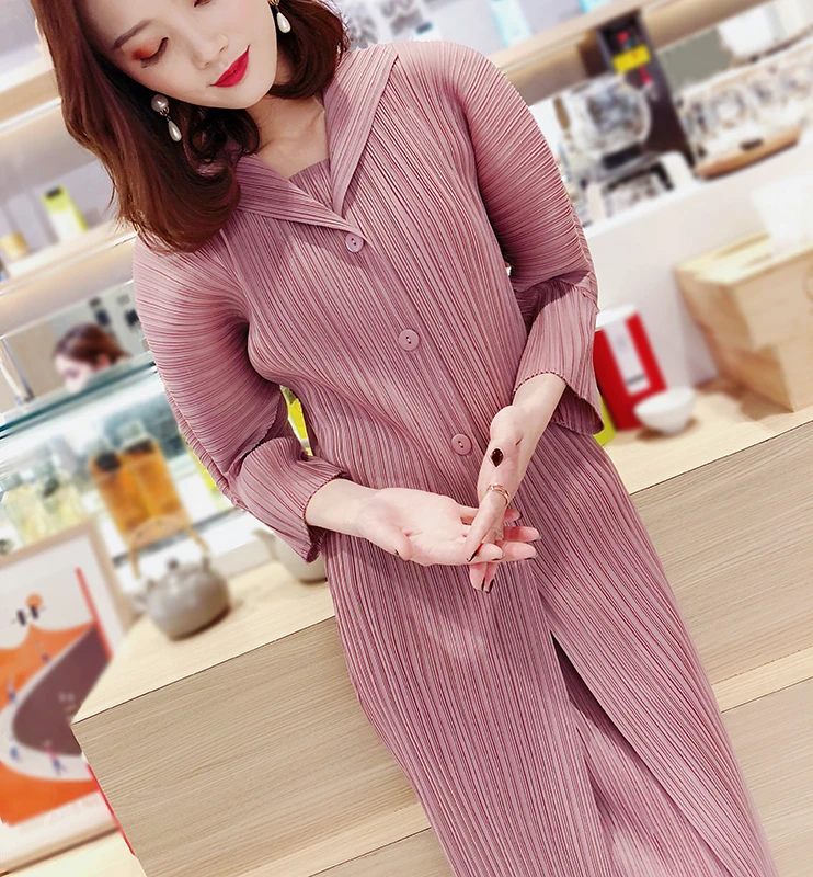 Changpleat 2019 spring New Fake two-piece dress Miyak Pleated Fashion Design Bat sleeve Solid Loose Large Size Female Dress Tide | Женская