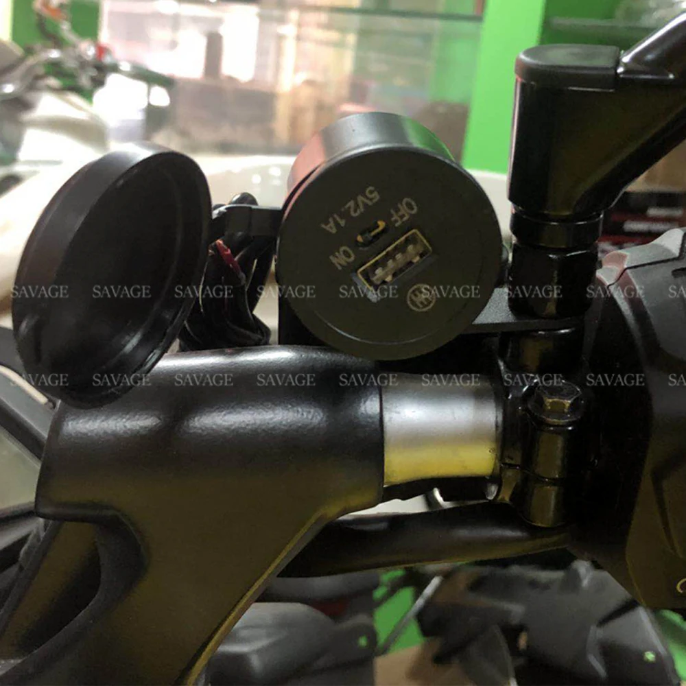 Водонепроницаемый USB разъем для зарядки телефона GPS навигатора зарядное