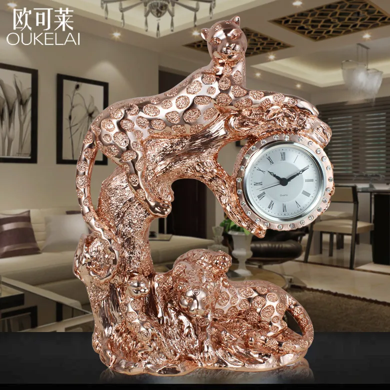 

Marry a housewarming gift Home Furnishing European leopard clock decoration cabinet TV cabinet room decoration