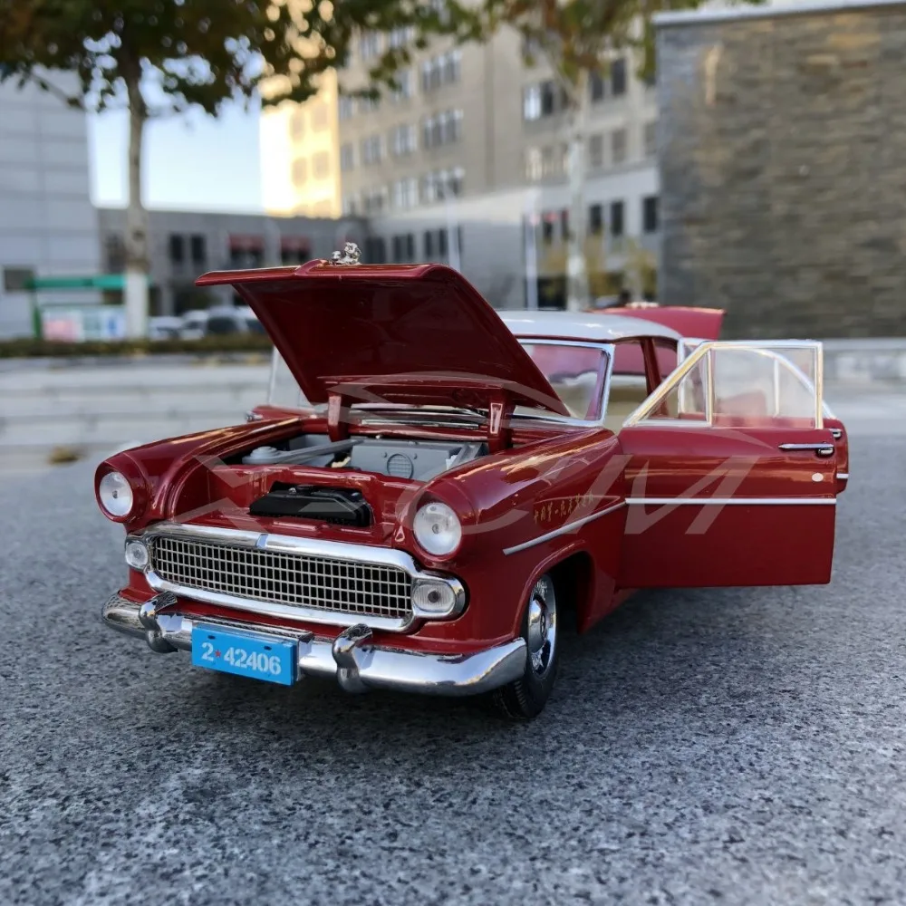 Литая под давлением модель автомобиля Dongfeng Jinlong Golden Dragon CA71 Sedan 1:20 (красный) +