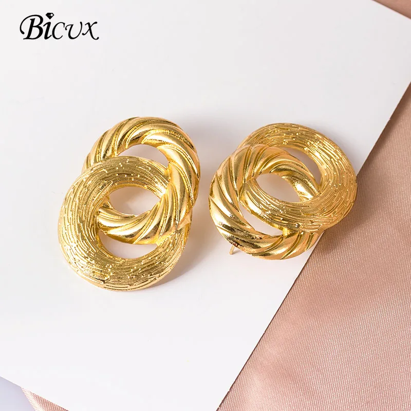 Gold 1 BICUX серьги-капли в виде большого листа для Женщин, Модные Винтажные геометрические желтые зеленые длинные полые металлические серьги, ювелирное изделие - Окраска металла: Gold 1