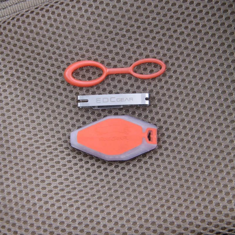 Мини-зажигалка со светодиодной вспышкой и брелоком | Спорт развлечения