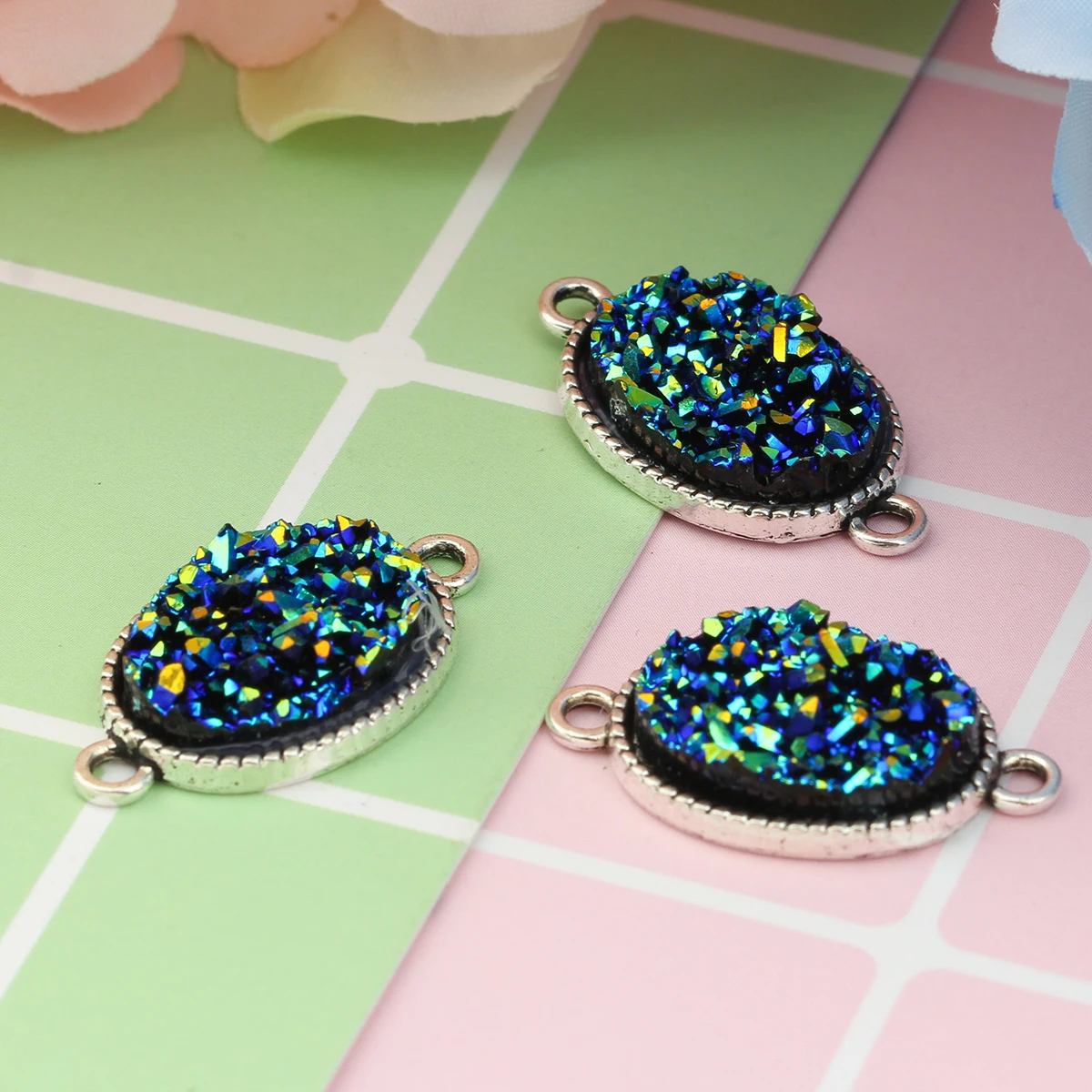 Серия Druzy сплав эллиптический Шарм Разъем AB Цвет Матовый круглый полимерный патч