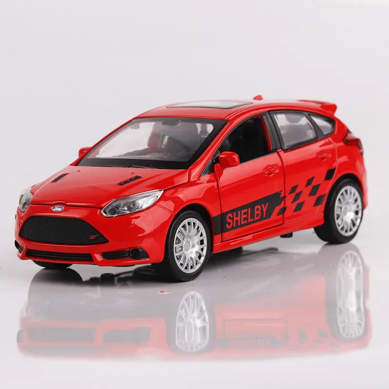 Новинка 1:32 Ford Focus литая под давлением модель автомобиля игрушечный электронный металлический автомобиль со звуком, светильник для детей, игрушки в подарок