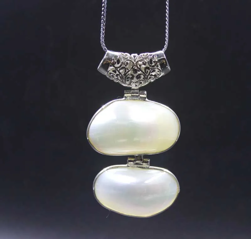 Wholesale price Fashion Rare Huge 60X47mm Natural White Mother of Pearl Shell Conch Pendant | Charms