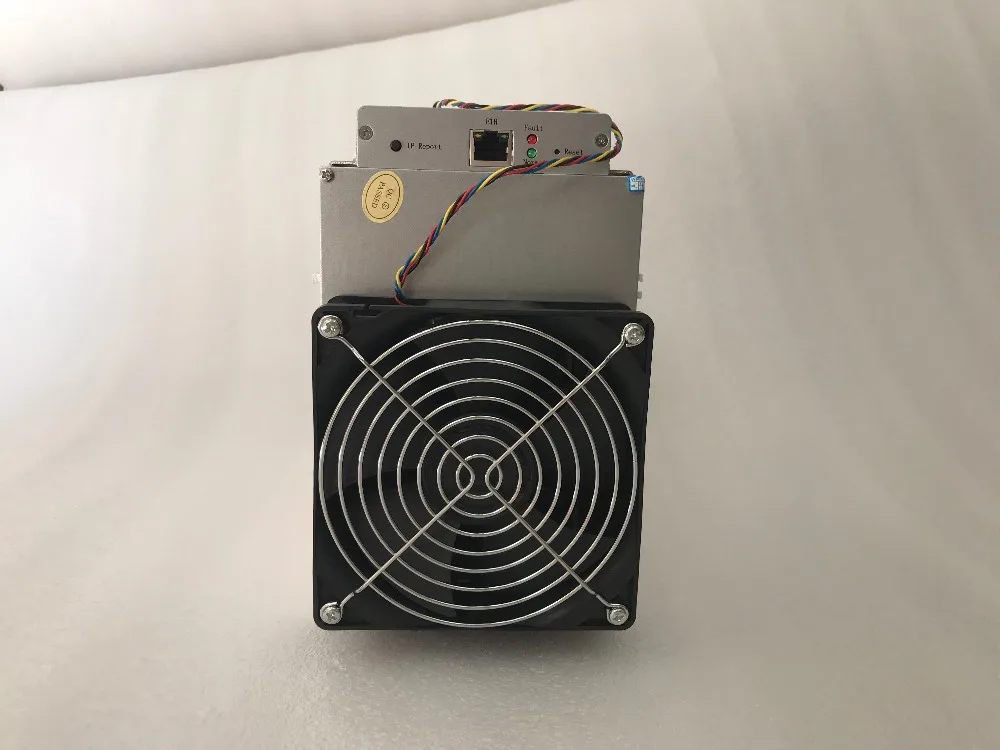 Старый использованный только 70 80% AntMiner x3 220KH Asic miner от bitmain с чипами hash cyrptonight лучше