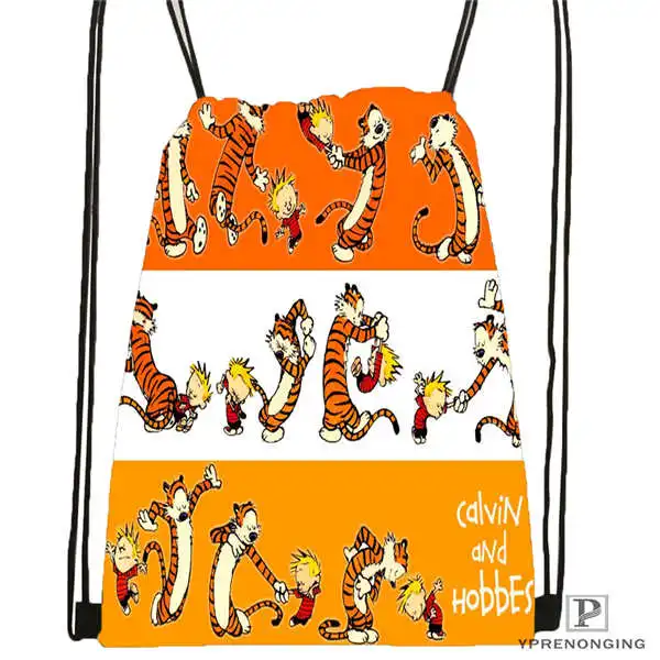 Drawstring Backpack Изготовленный На Заказ calvin-and-hobbes-12@ 02-походная сумка на шнурке милый детский Ранец(черный цвет(вид сзади) 31x40 см#180611-03-120 - Цвет: Drawstring Backpack