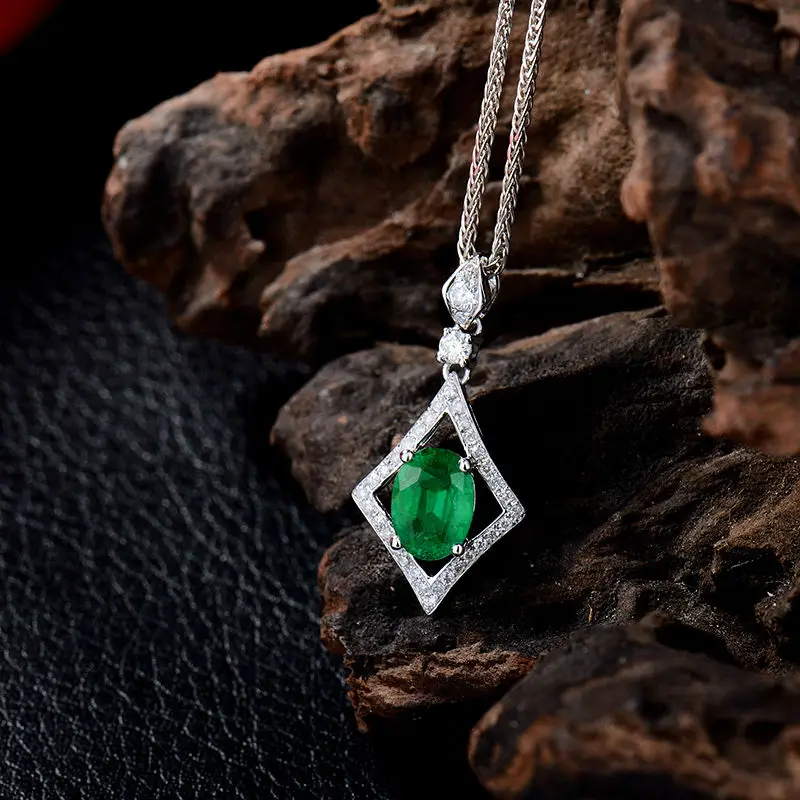 Подвеска женская из натурального драгоценного камня 14 карат белого золота с