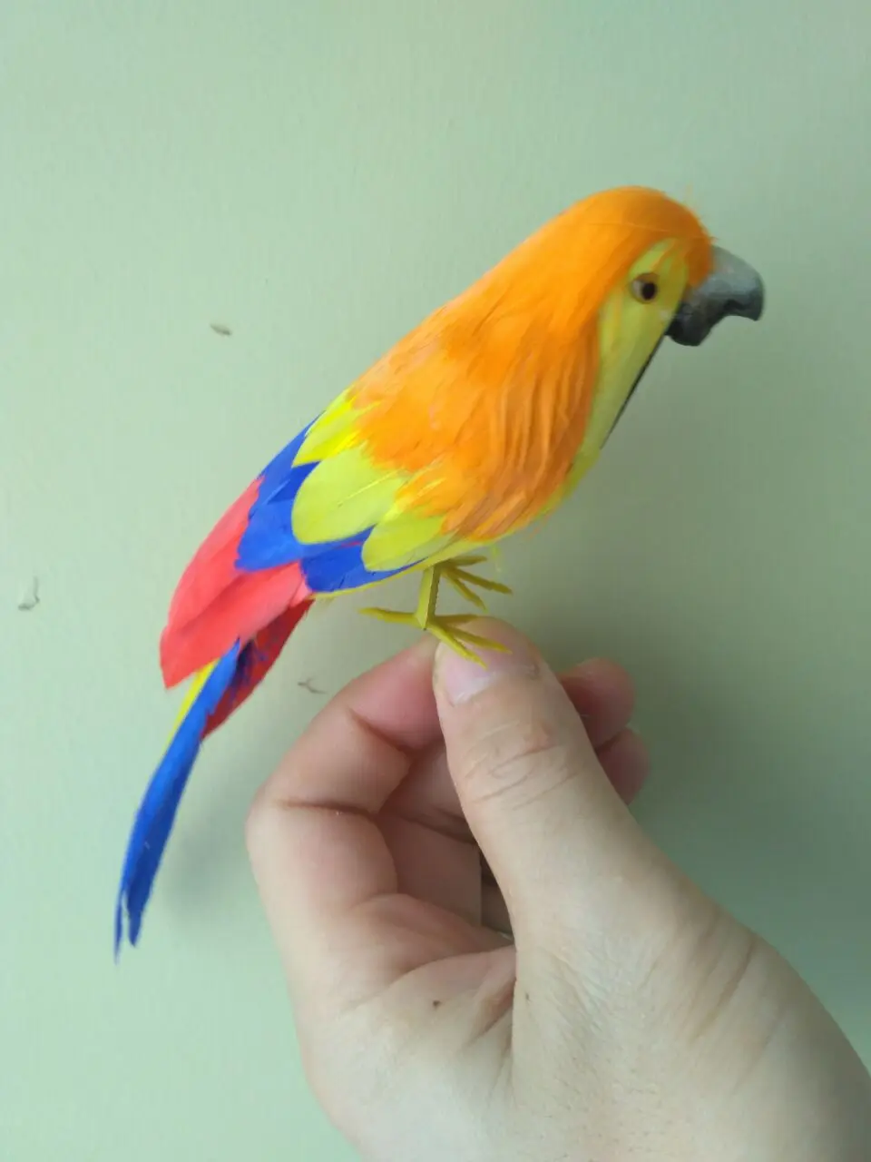 Птица-попугай декоративная из пенопласта 22 см
