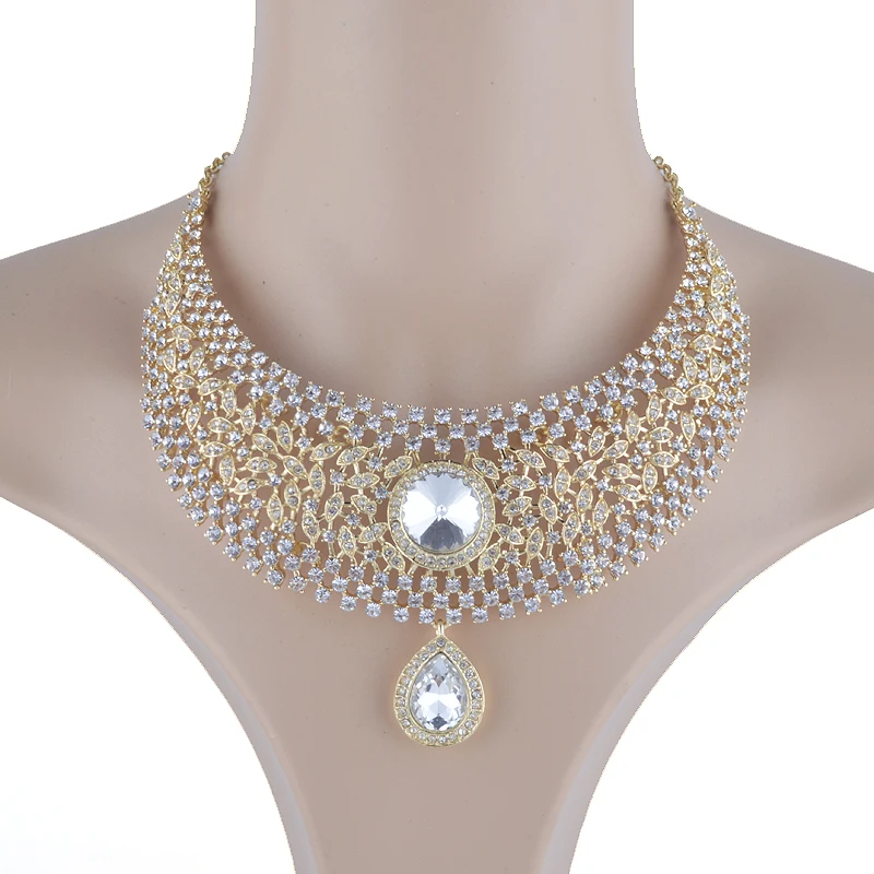 Комплект из колье и серёг с кристаллами | Украшения аксессуары