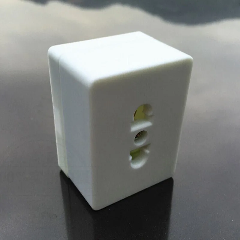 Электрическая настенная розетка 2 круглых отверстия для поверхностного монтажа