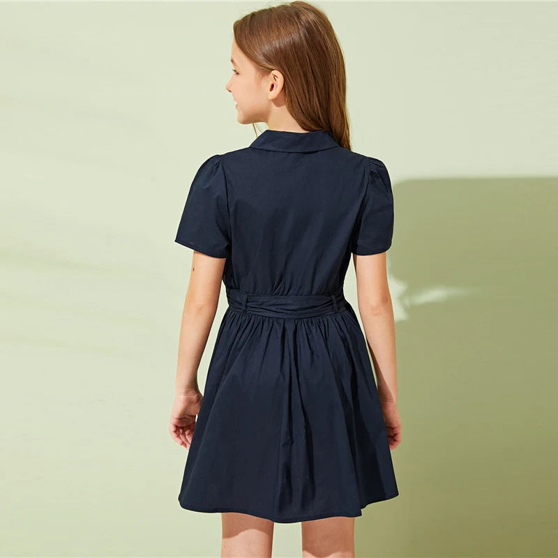 SHEIN Kiddie/платье-рубашка с одной пуговицей спереди и поясом для девочек; коллекция года; летнее короткое платье с короткими рукавами и двумя карманами для детей